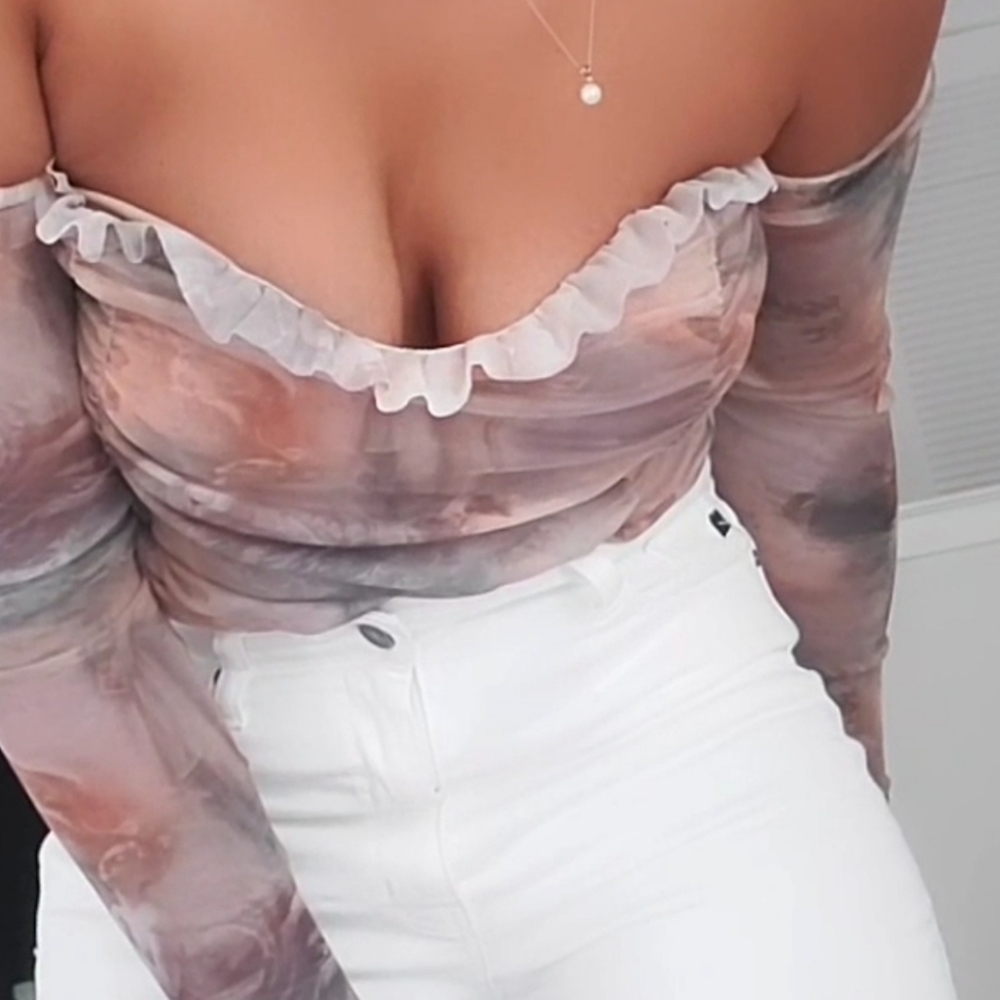 High Rise White Jeans - Picture 6 of 7